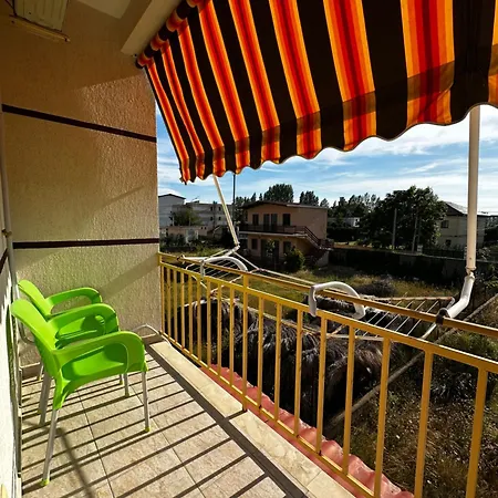 Ani-t Aparthotel *