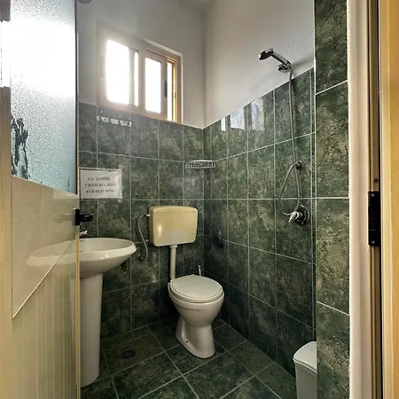 Ani-t Aparthotel Velipoje