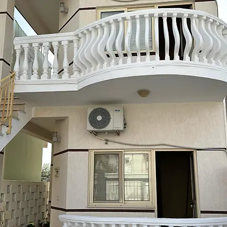 Ani-t Aparthotel *